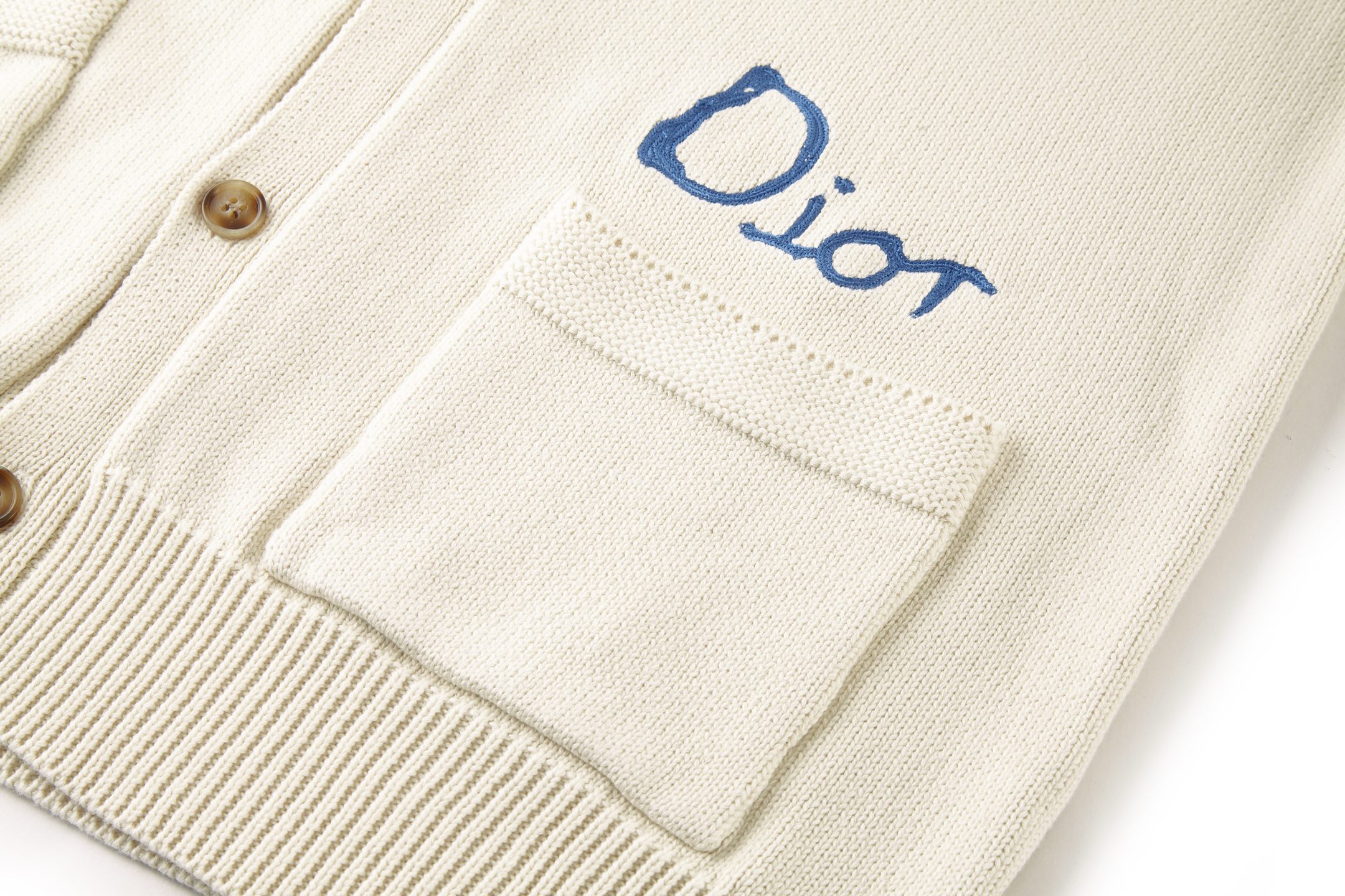 DIOR 迪奥 字母logo刺绣V领针织衫 开衫 毛衣 秋冬 长袖 米白色 B0 583M219A3003-C085