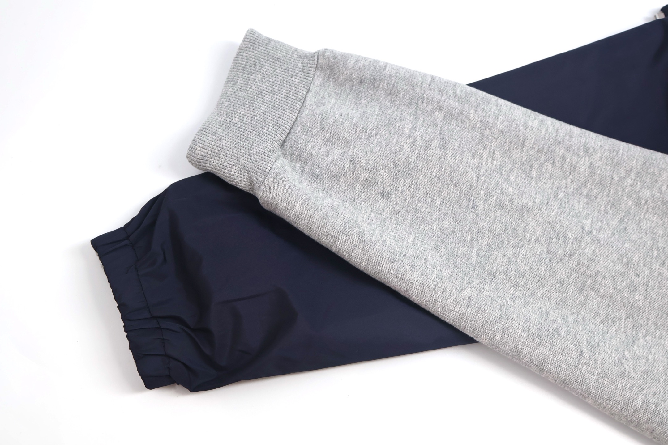 MIU MIU 缪缪 双面两穿logo徽标拉链连帽卫衣 夹克 外套 长袖 B0 ML1257-17PE-F0MZQ-S-OOO