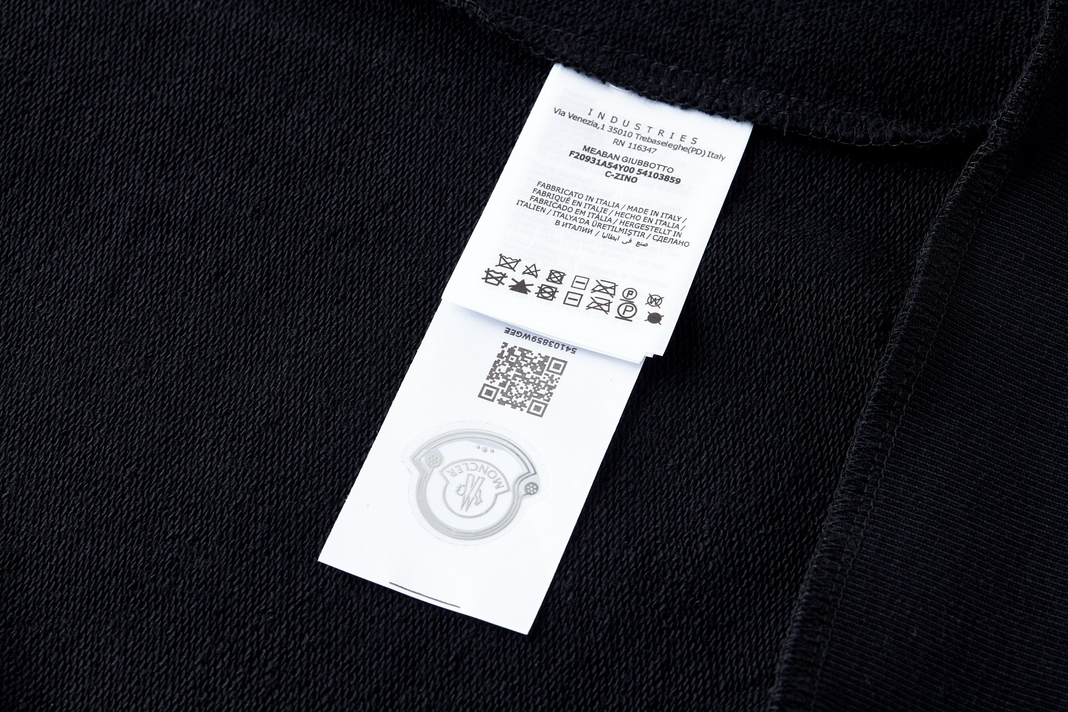 Moncler 蒙口 刺绣花朵字母logo圆领卫衣 秋冬 外套 黑色 A5 K20918G0003689B3P999