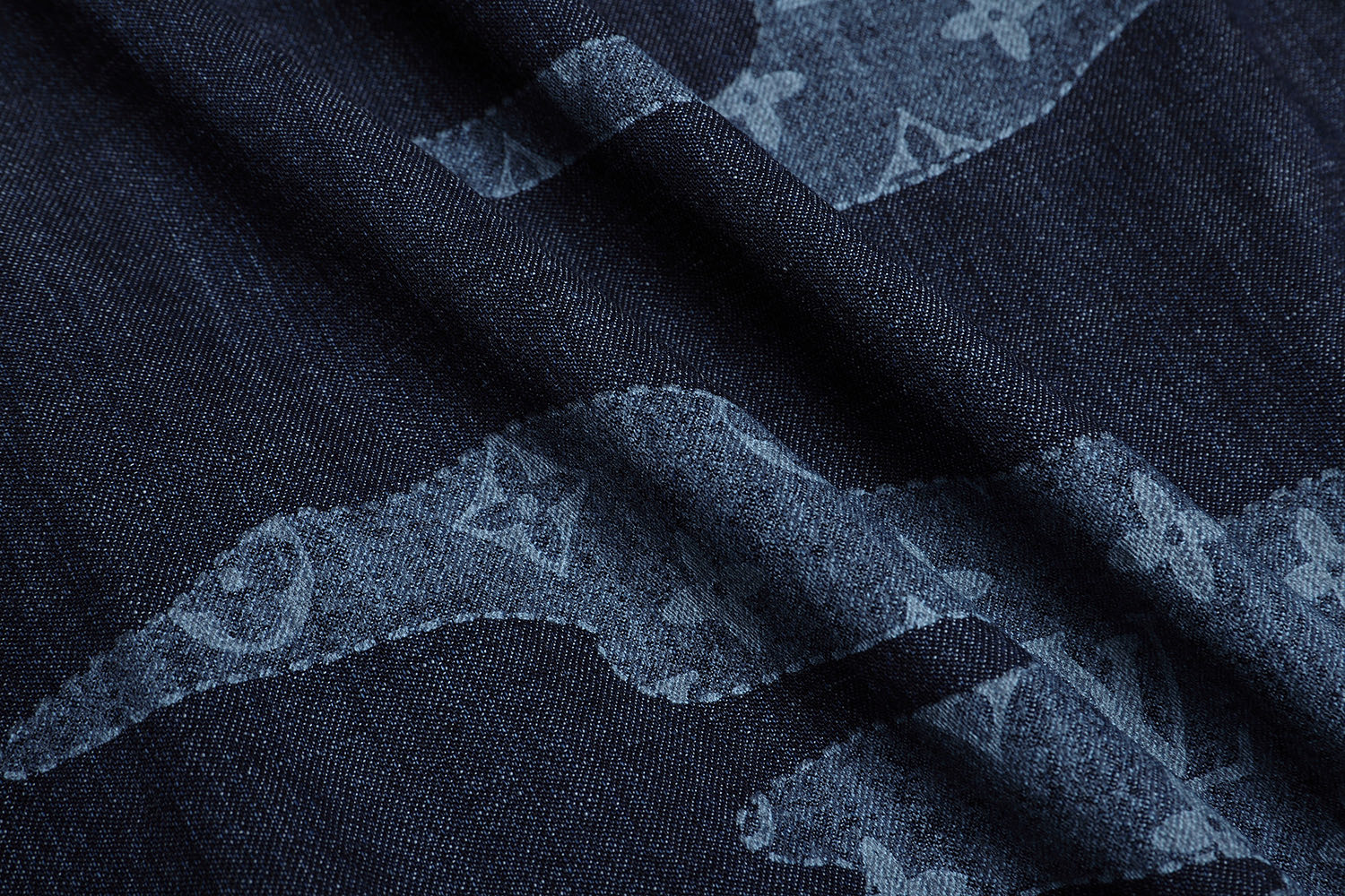 LOUIS VUITTON 路易威登 LV Nigo 联名款 云朵青年布翻领衬衫 短袖 蓝色 A5 1AIMJ6