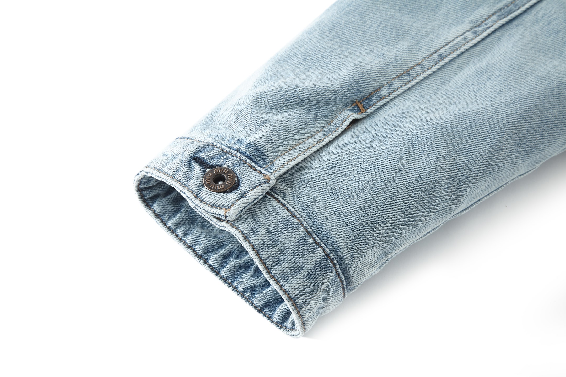 [Copy]MIU MIU 缪缪 logo徽标牛仔洗水蓝棉服 夹克 牛仔外套 长袖 蓝色 C0 GWB221-15Q1-F0013-S-OOO