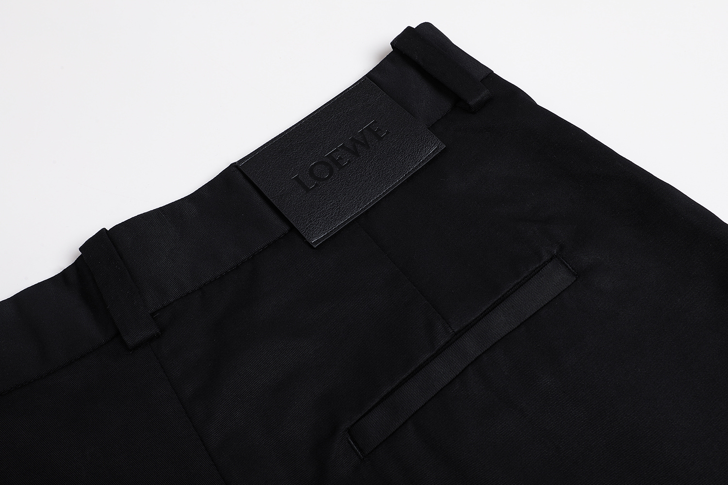 Loewe 罗意威 纯色褶皱休闲裤 长裤 裤子 黑色 