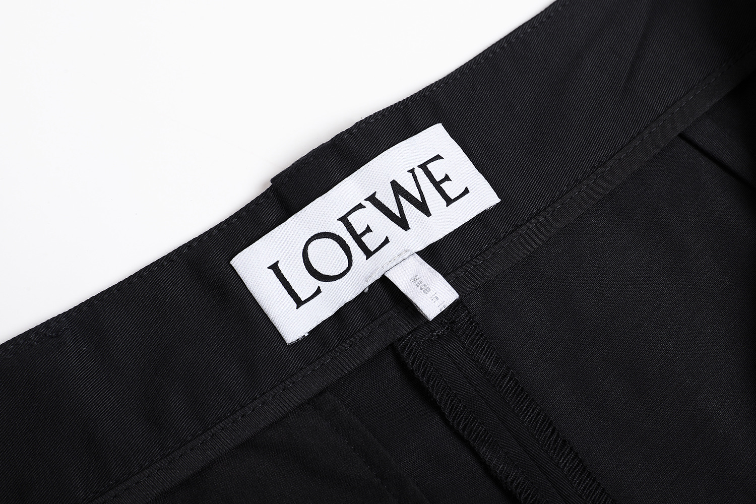 Loewe 罗意威 纯色褶皱休闲裤 长裤 裤子 黑色 