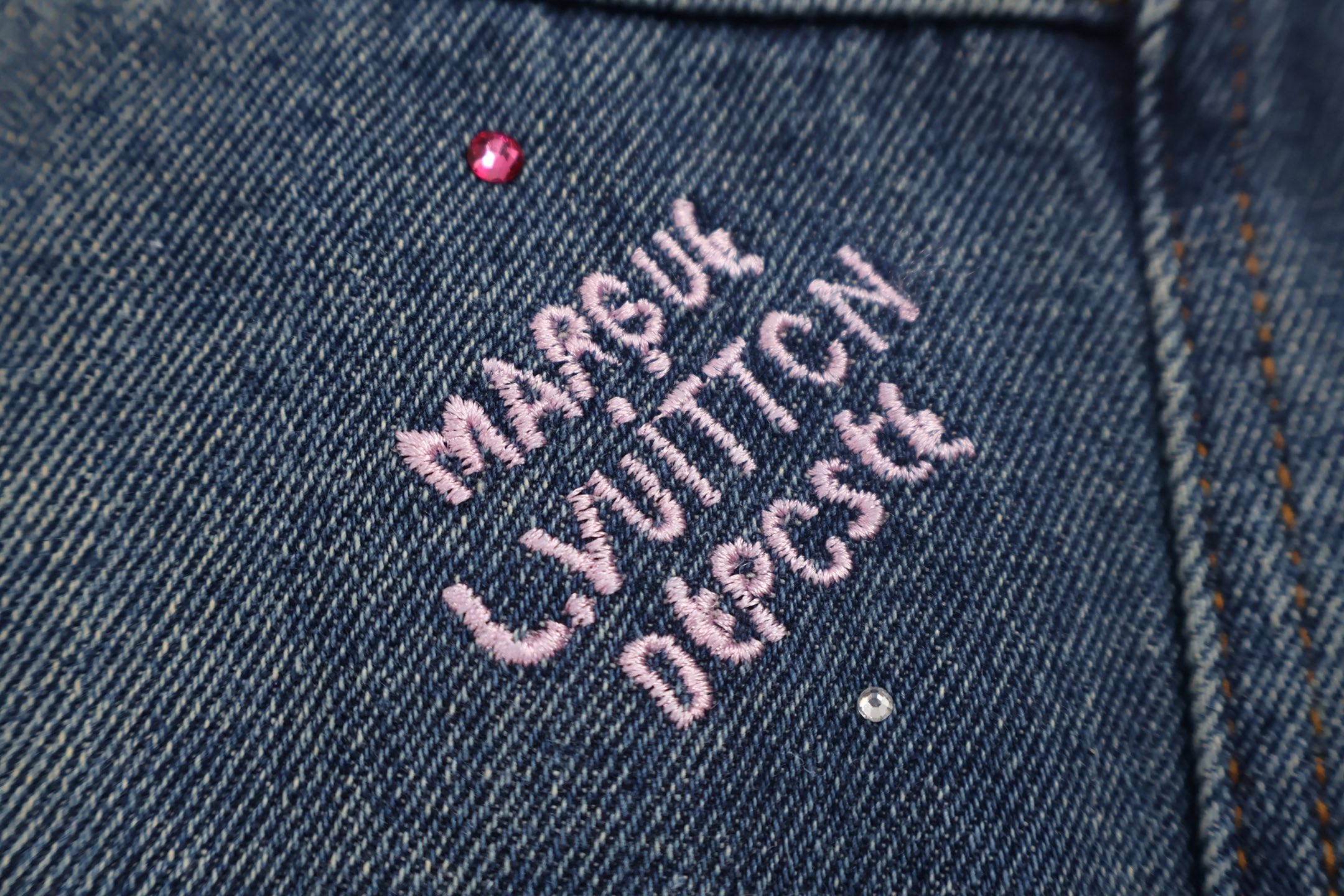 LOUIS VUITTON 路易威登 LV Nigo联名款 樱花水钻刺绣字母logo牛仔裤 七分裤 短裤  裤子 蓝色 C0 1AILTT