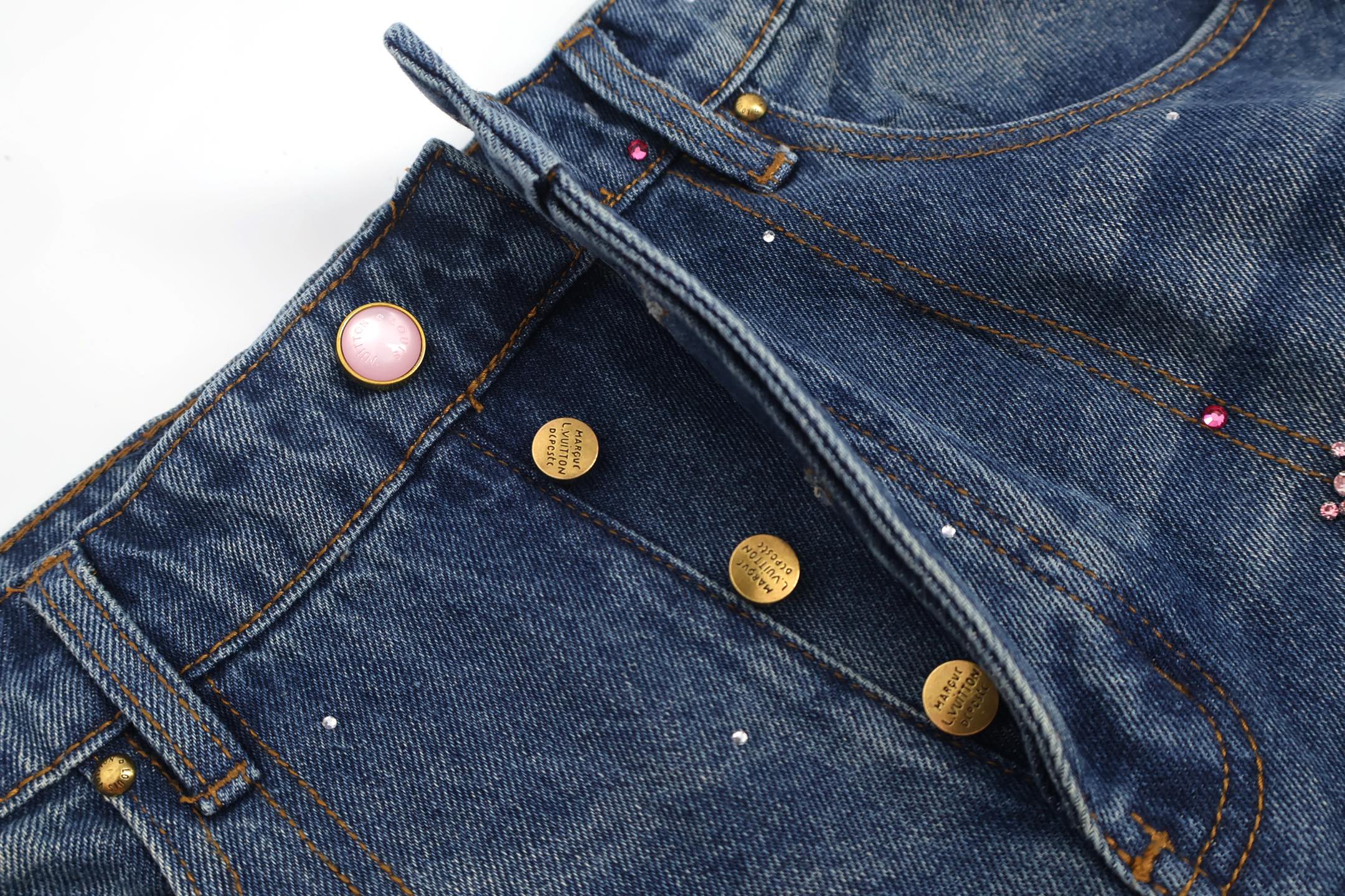 LOUIS VUITTON 路易威登 LV Nigo联名款 樱花水钻刺绣字母logo牛仔裤 七分裤 短裤  裤子 蓝色 C0 1AILTT