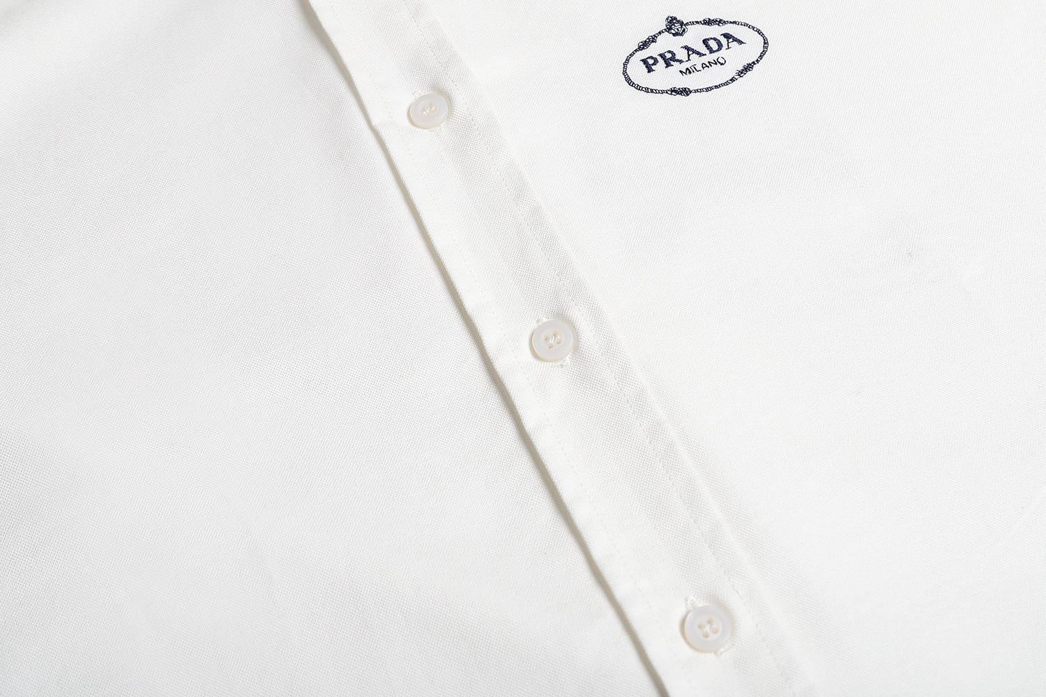 PRADA 普拉达 翻领刺绣衬衫 外套 长袖 蓝色 白色 A5 P497GR-14JW-F0012-S-OOO