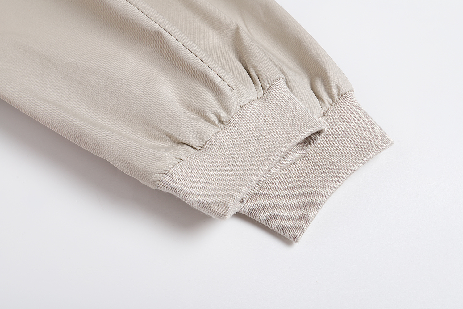 MIU MIU 缪缪 纯色logo徽标拉链立领夹克 外套 长袖 石灰色 B0 ML1267-17HM-F0A08-S-OOO