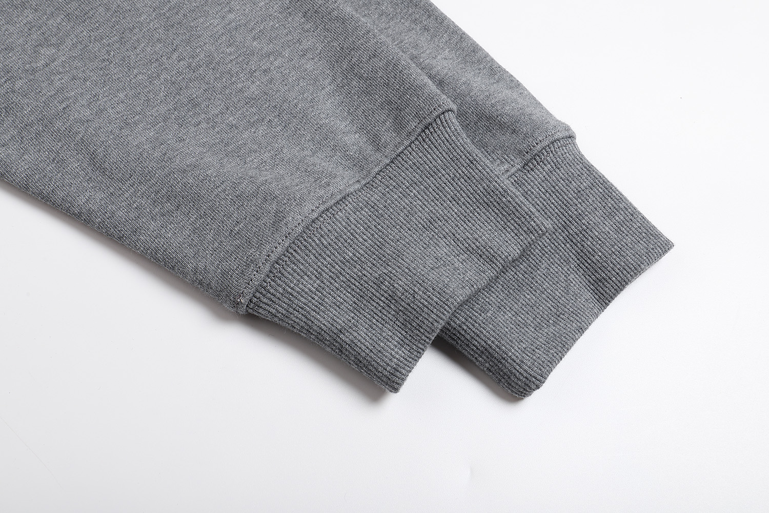 DIOR 迪奥 胸前小ogo印花圆领卫衣 外套 长袖 灰色 黑色 A5 543J694A3028-C880