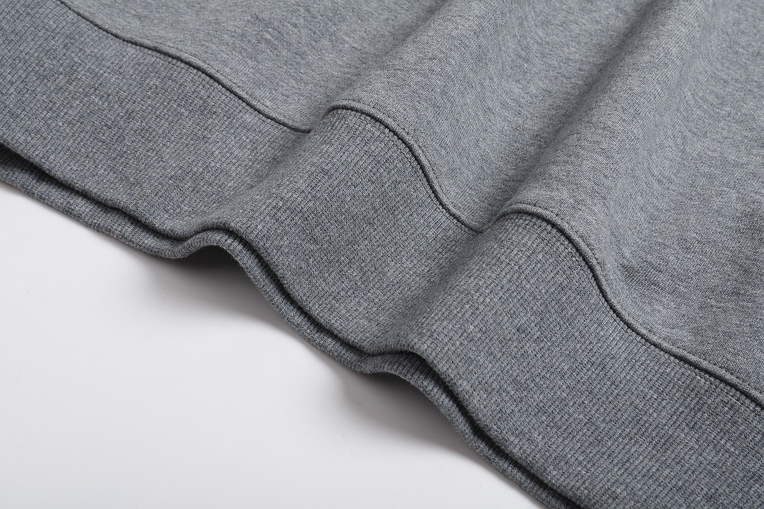 DIOR 迪奥 胸前小ogo印花圆领卫衣 外套 长袖 灰色 黑色 A5 543J694A3028-C880