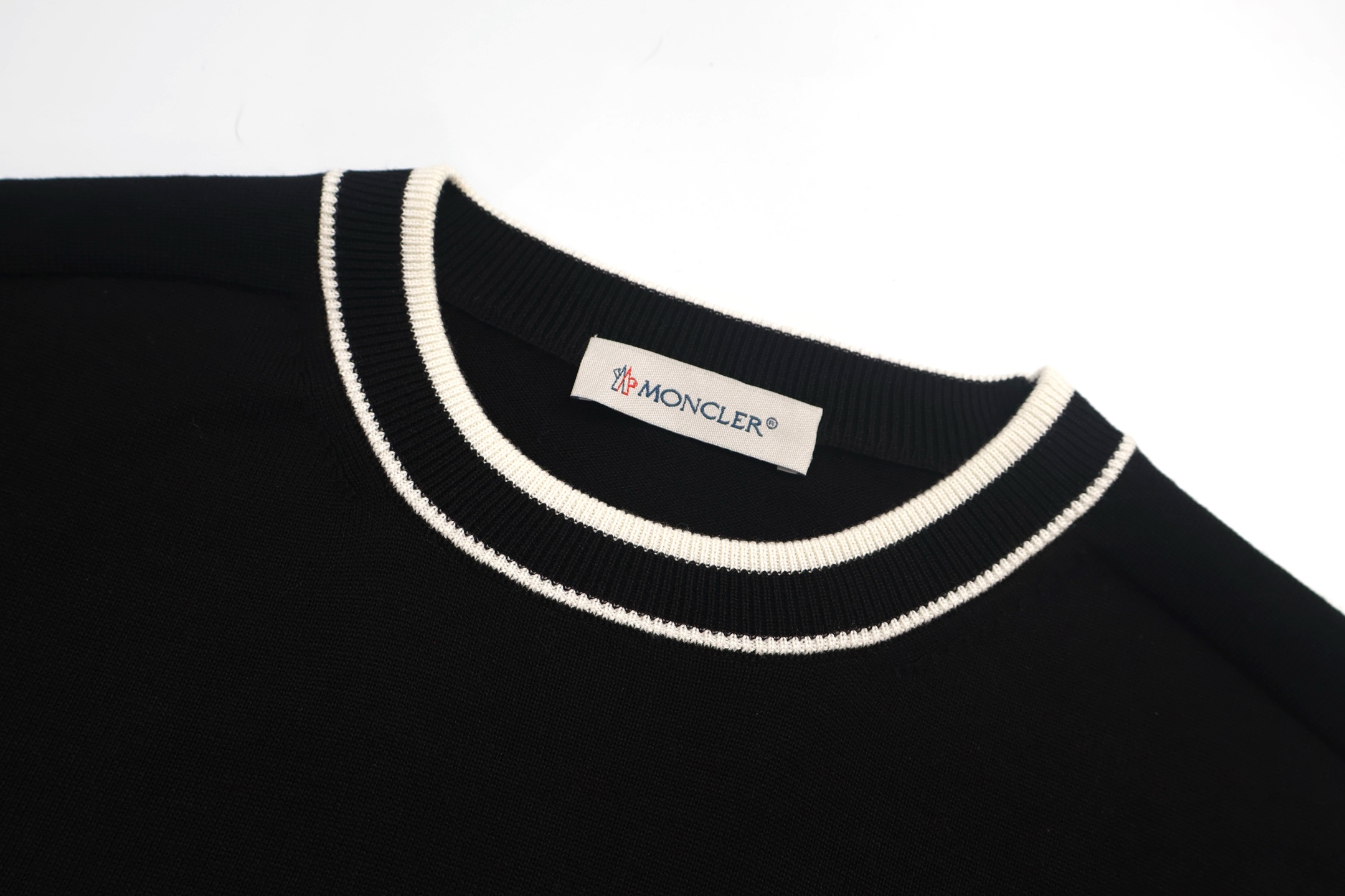 Moncler 蒙口 拼色肩羊毛毛衣 秋冬 外套 藏蓝色 黑色 A5