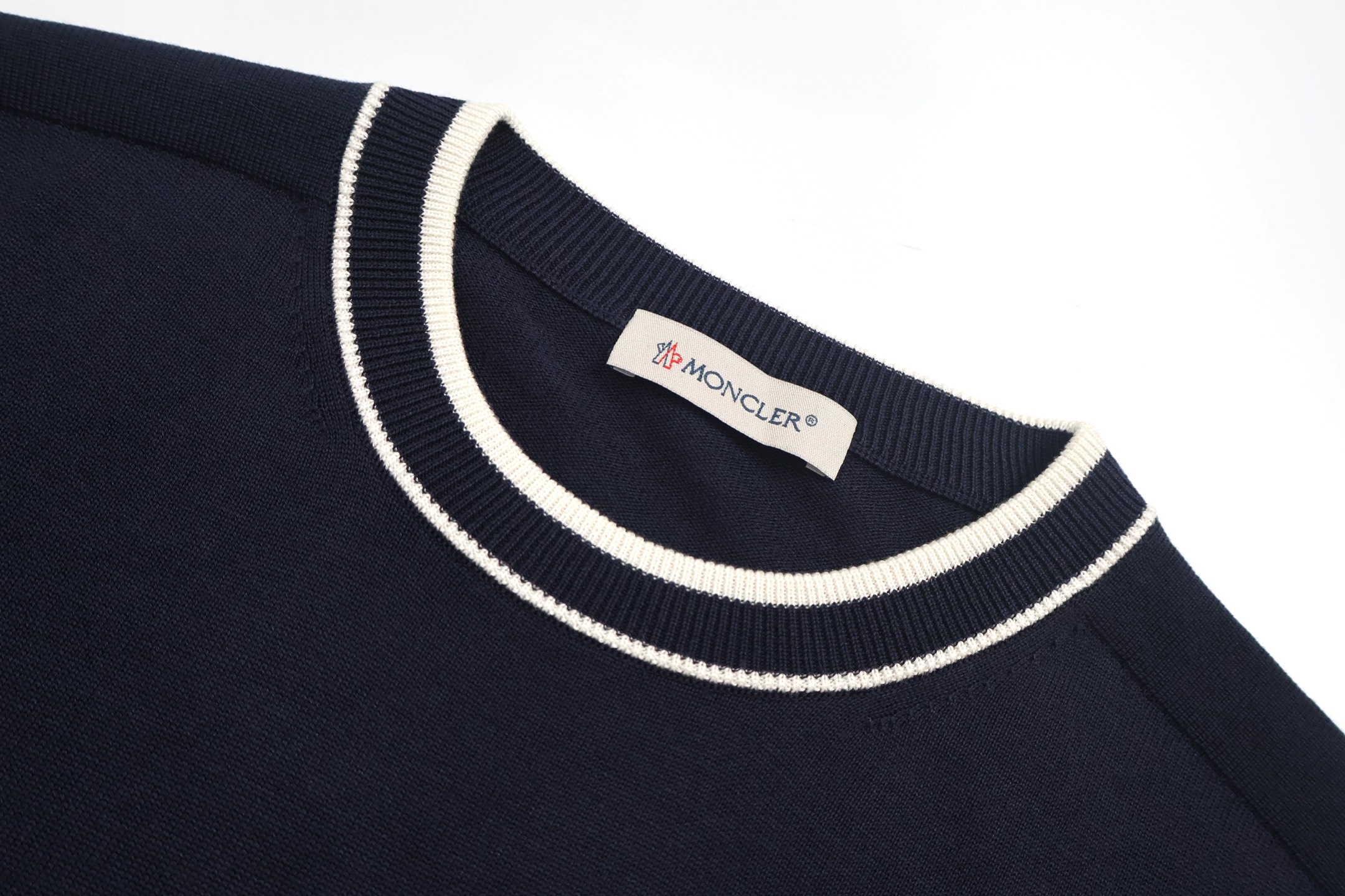 Moncler 蒙口 拼色肩羊毛毛衣 秋冬 外套 藏蓝色 黑色 A5