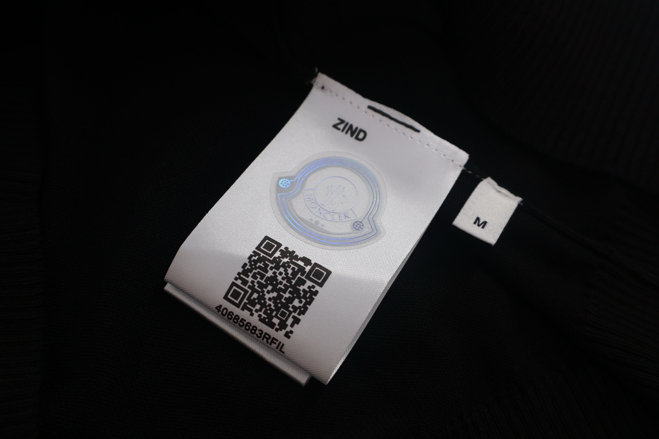 Moncler 蒙口 拼色肩羊毛毛衣 秋冬 外套 藏蓝色 黑色 A5