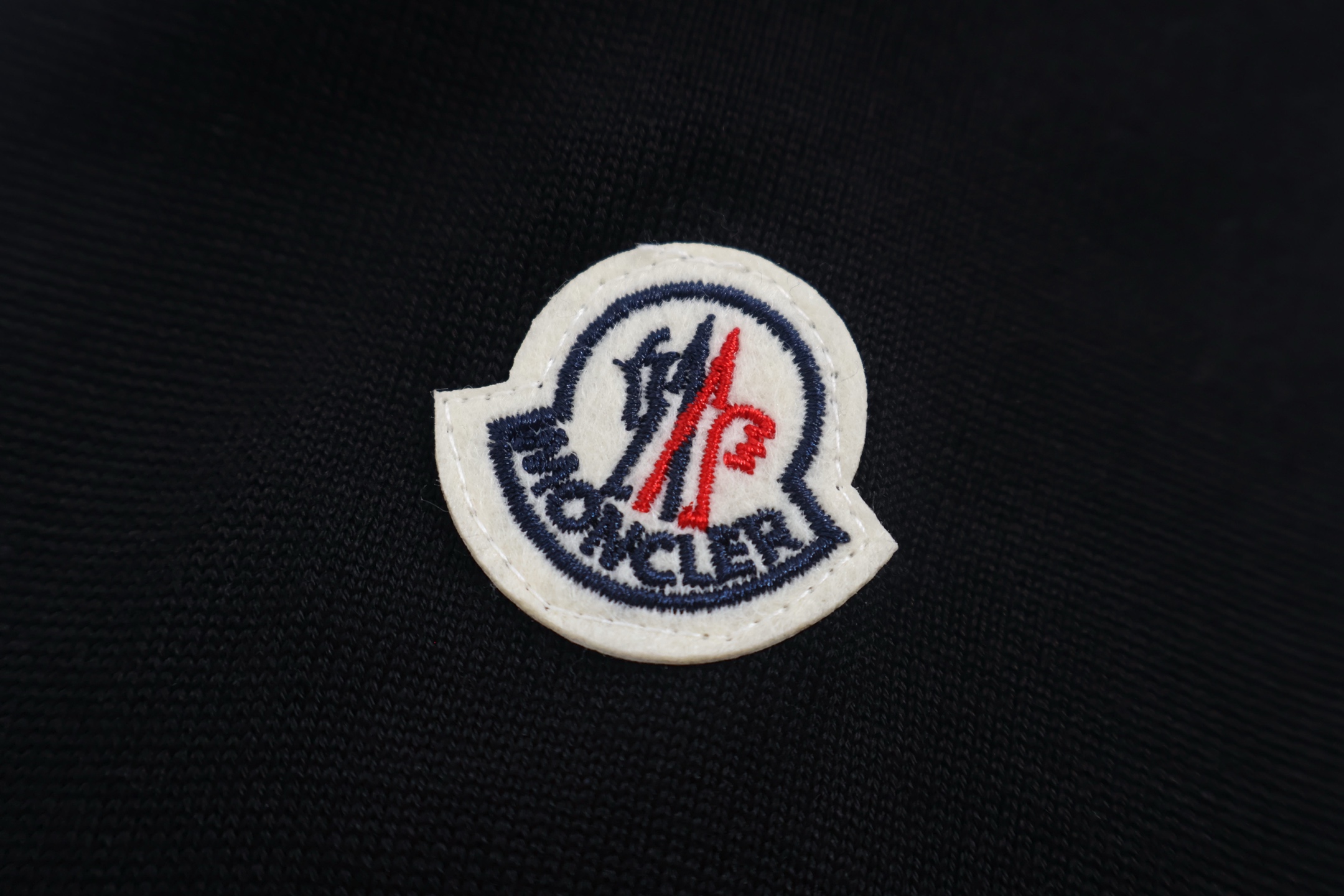 Moncler 蒙口 拼色肩羊毛毛衣 秋冬 外套 藏蓝色 黑色 A5