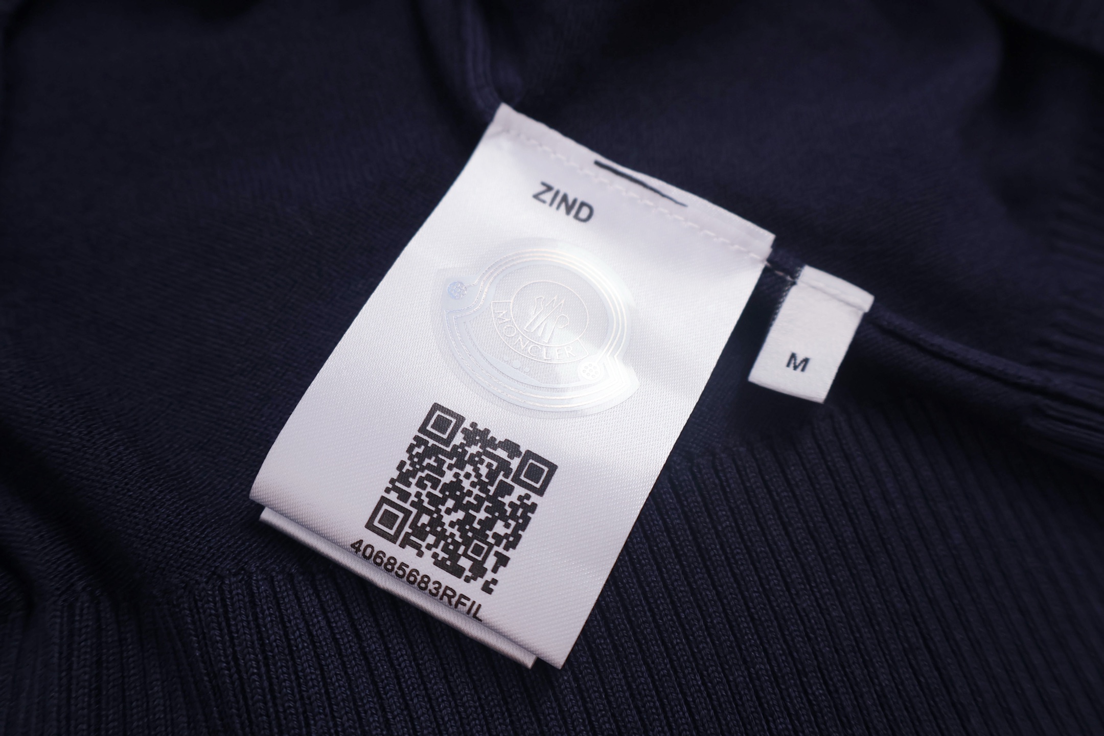 Moncler 蒙口 拼色肩羊毛毛衣 秋冬 外套 藏蓝色 黑色 A5