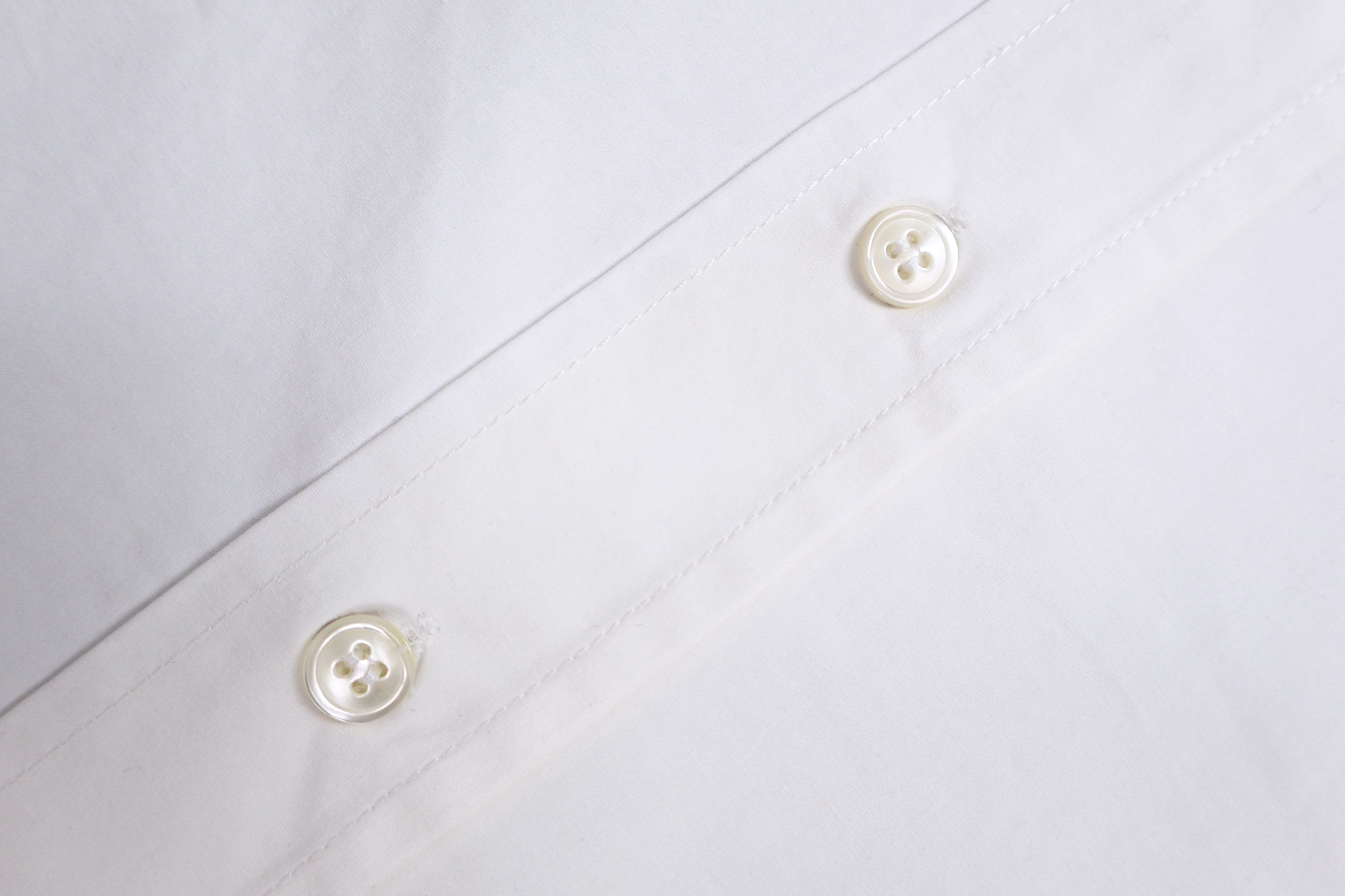 MIU MIU 缪缪 刺绣字母黑logo衬衫 外套 长袖 白色 A5 