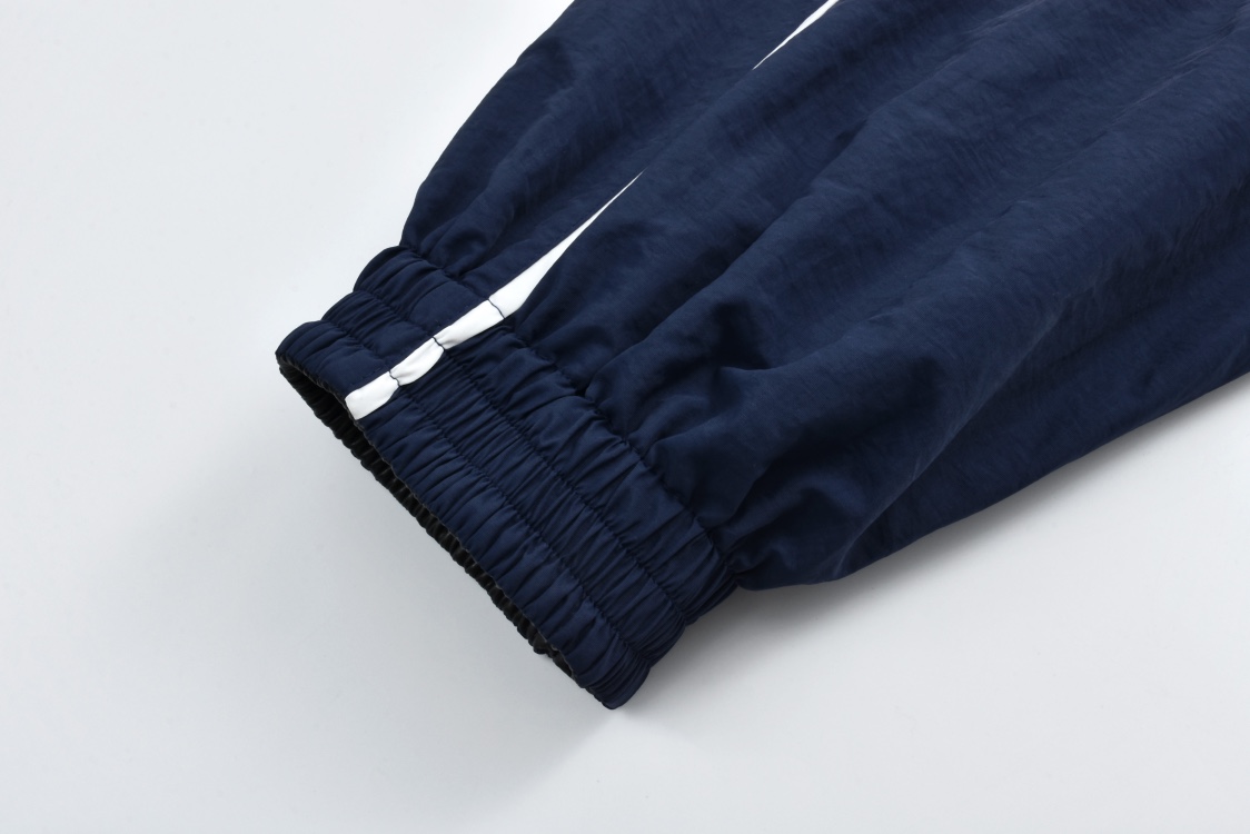 Balenciaga 巴黎世家 双面两穿刺绣拉链立领皮衣夹克 外套 长袖 秋冬 蓝色 C0 808809TRO32