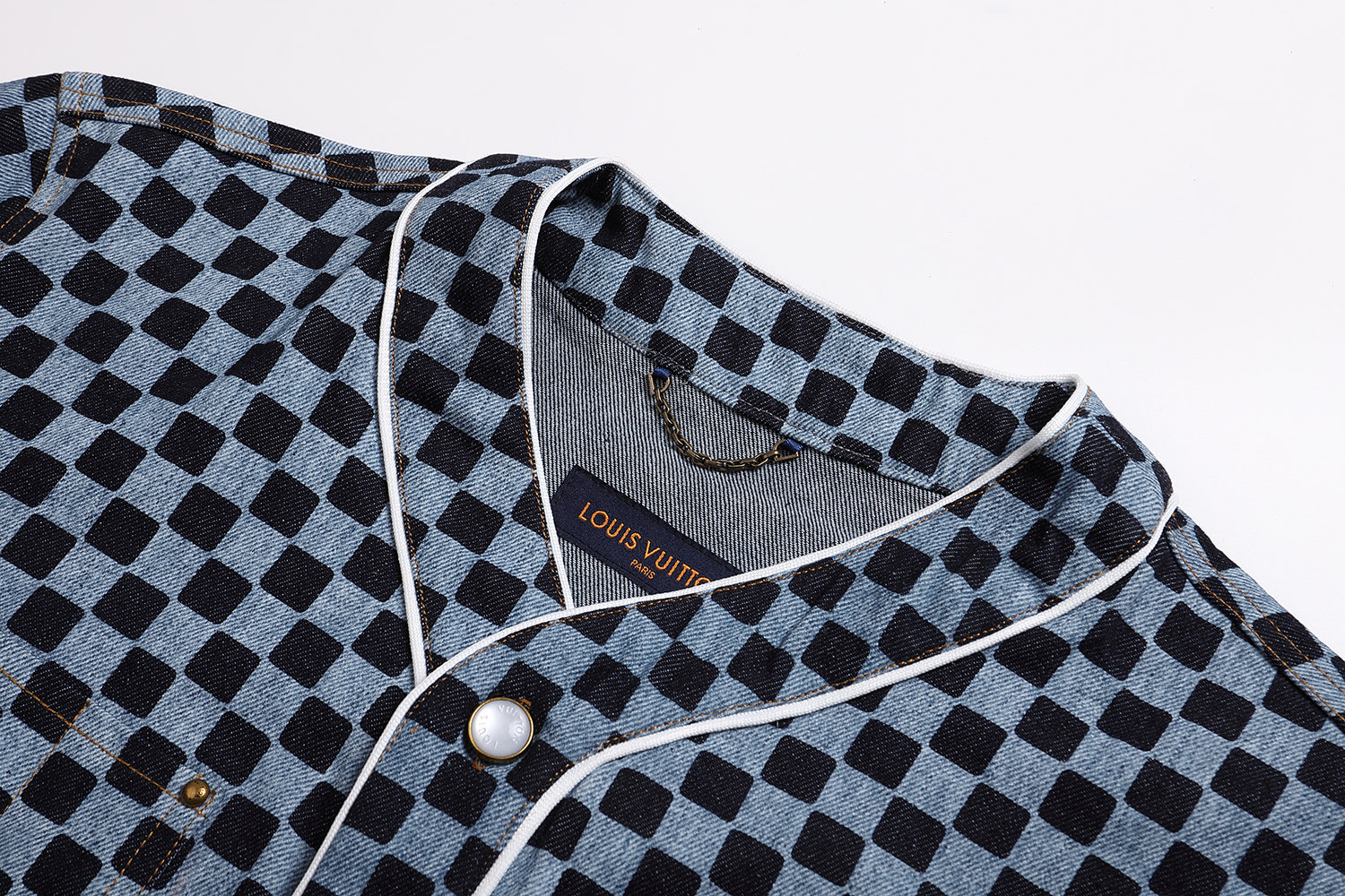 LOUIS VUITTON 路易威登 LV Nigo 联名款 棋盘格V领牛仔棒球衫 牛仔衬衫 短袖 外套 B0 1AIMJG