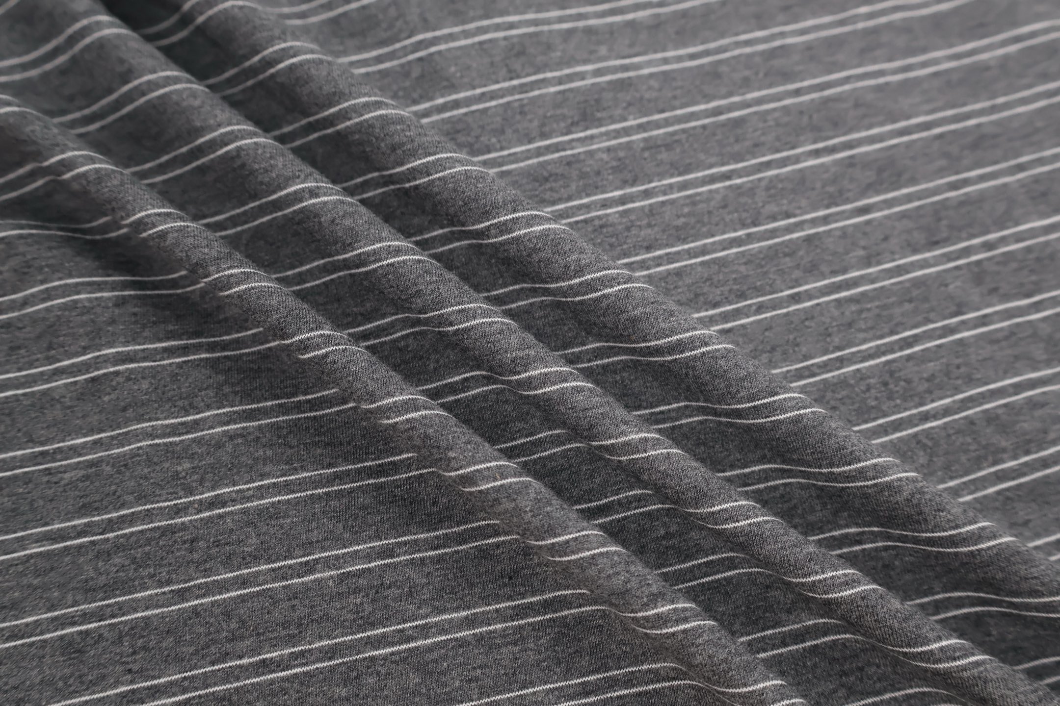 MIU MIU 缪缪 条纹刺绣logo Polo衫 长袖 灰色 A5 MJL015-14RT-F0I13