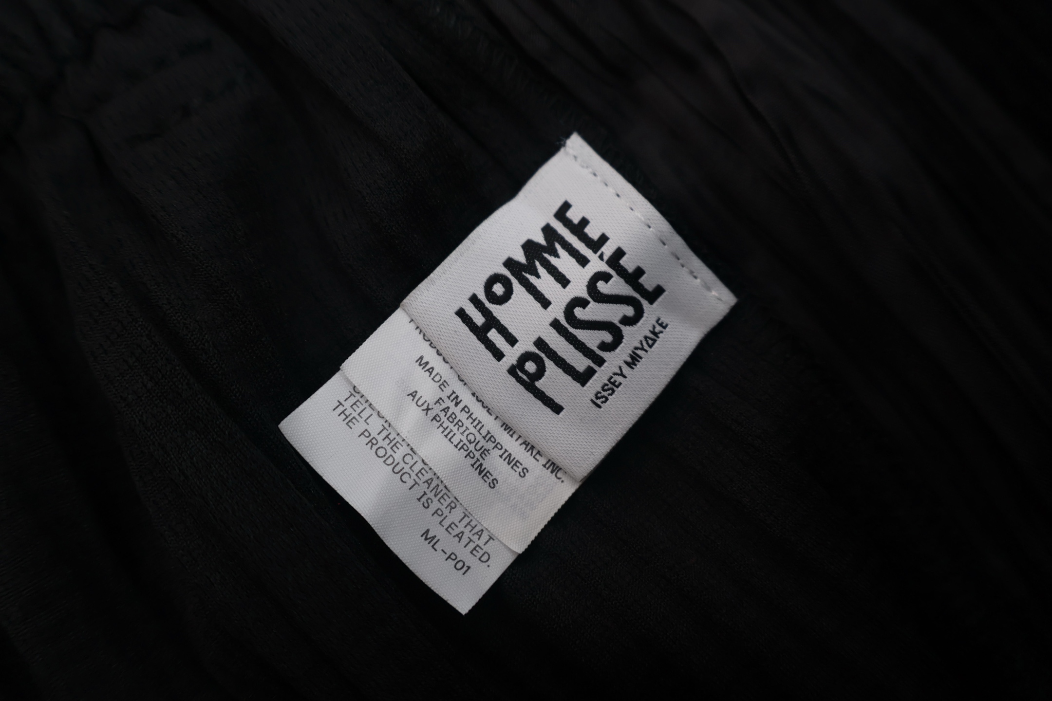 Homme Plisse Issey Miyake 三宅一生褶皱直筒休闲裤 长裤 裤子 黑色 A5 HP55JF150-75