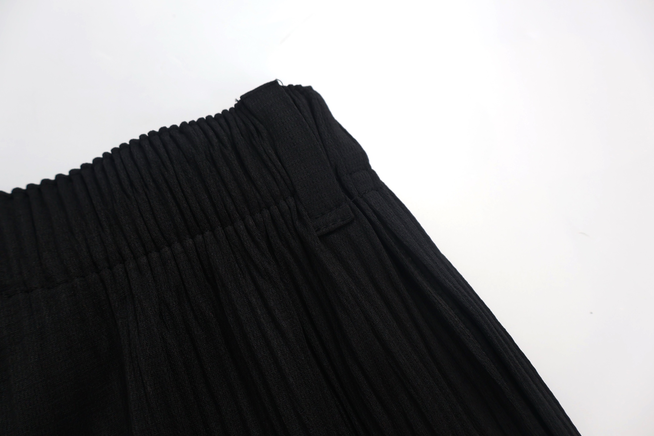 Homme Plisse Issey Miyake 三宅一生褶皱直筒休闲裤 长裤 裤子 黑色 A5 HP55JF150-75