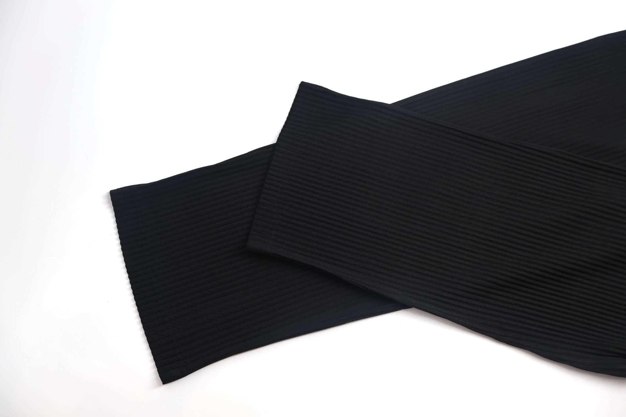 Homme Plisse Issey Miyake 三宅一生褶皱直筒休闲裤 长裤 裤子 黑色 A5 HP55JF150-75