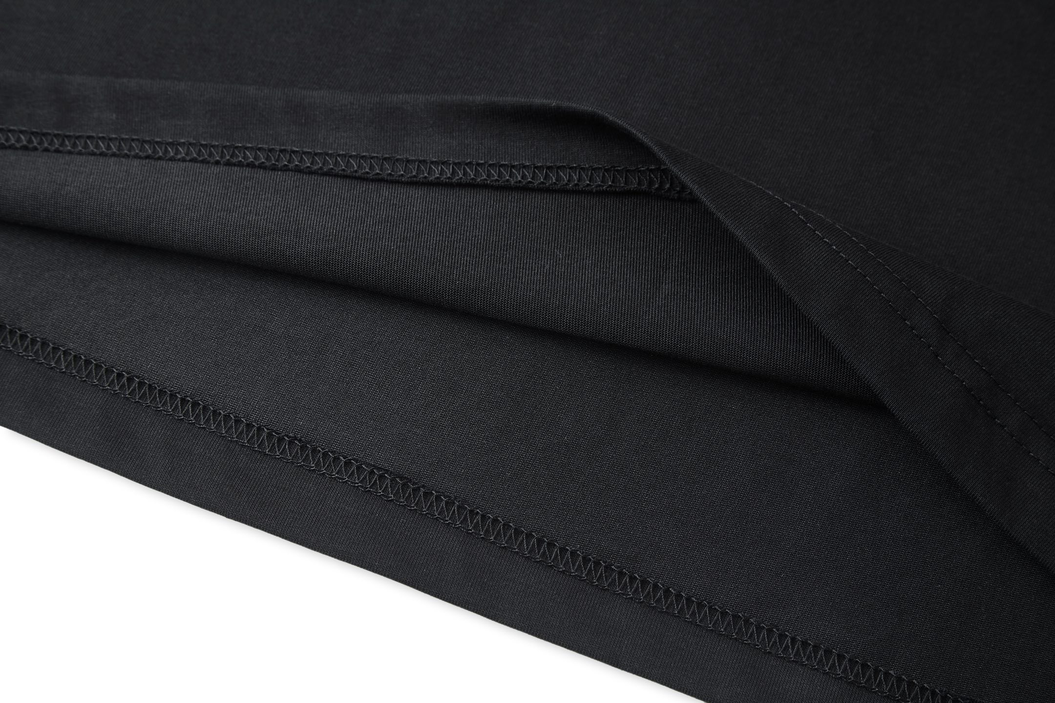 DIOR 迪奥 胸标纯棉打底衫 T恤 长袖 白色 黑色 A2 543J609A0847-C001