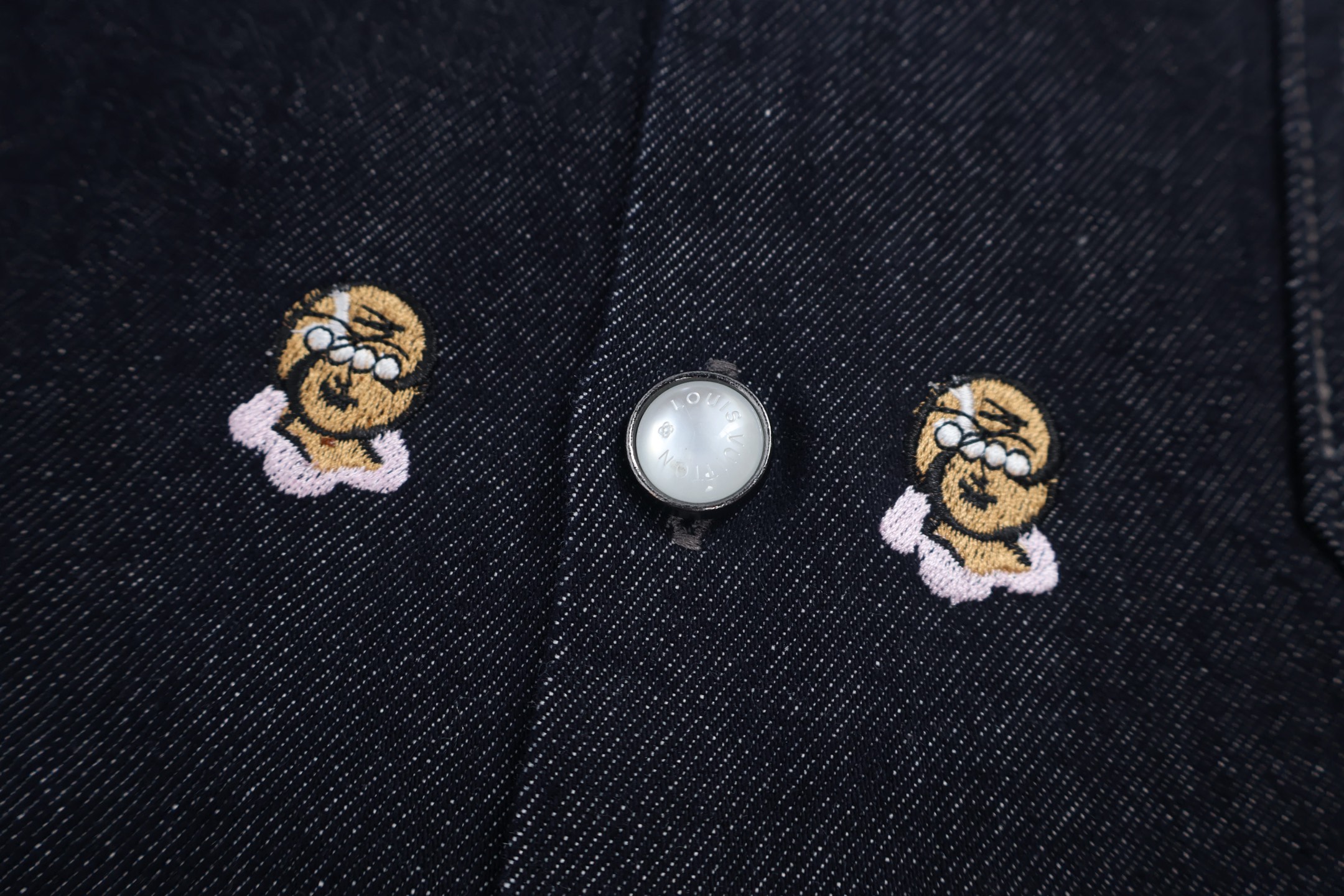 LOUIS VUITTON 路易威登 肖像刺绣牛仔衬衫 外套 夹克 长袖 C0 1AFHVE