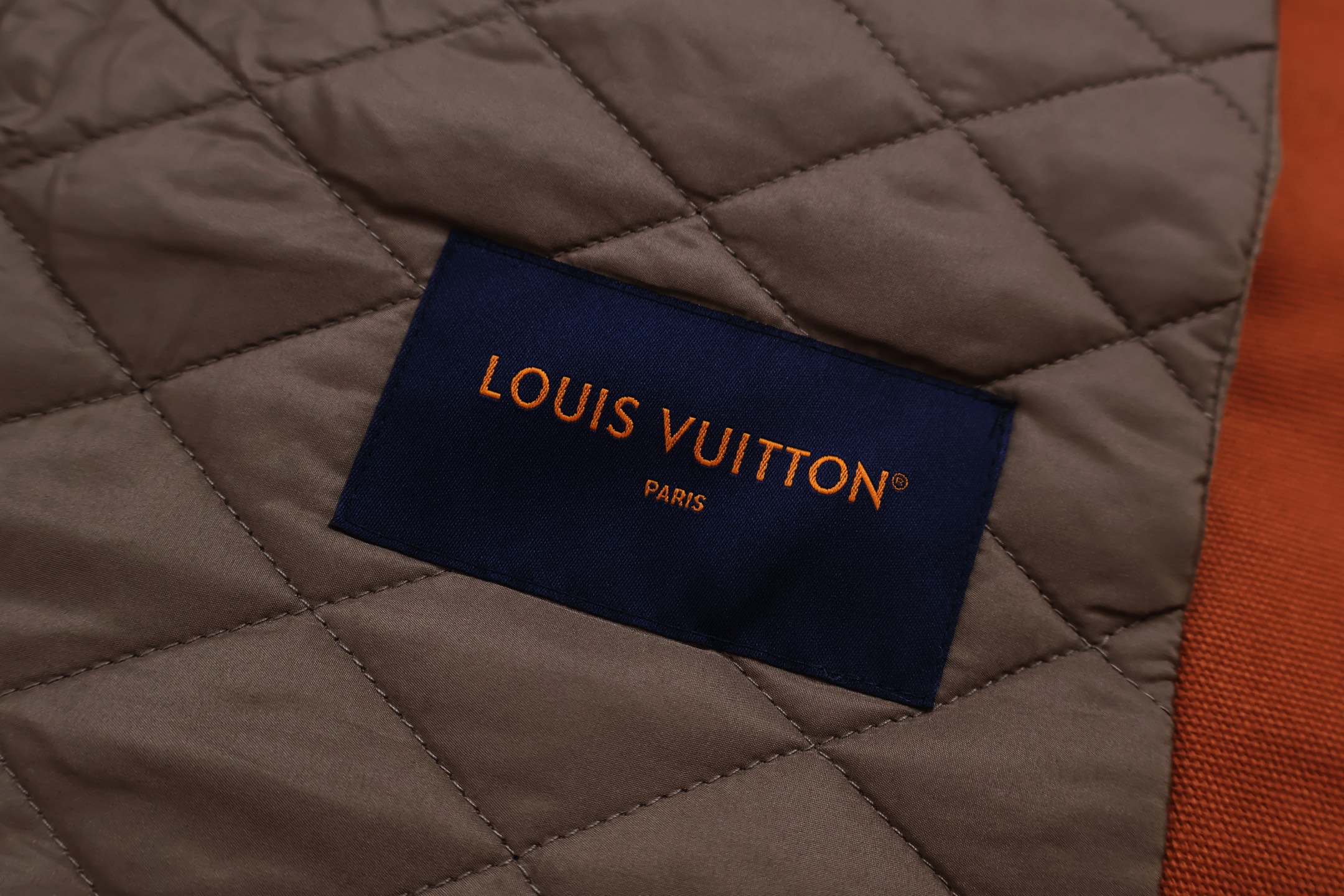 LOUIS VUITTON 路易威登 Nigo 联名款 人像印花马甲 背心 外套 B0 1AILW9