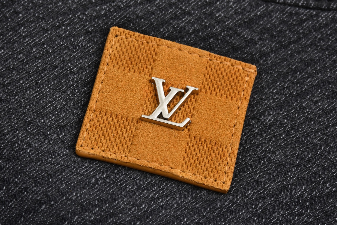 LOUIS VUITTON 路易威登 暗纹镭射烧花牛仔外套 夹克 长袖 黑色 C0 1AFYCG