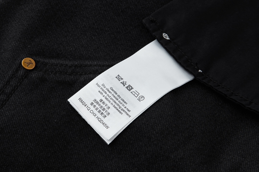 LOUIS VUITTON 路易威登 水洗灰伐木压花牛仔裤 裤子 长裤 C0 1AFADD