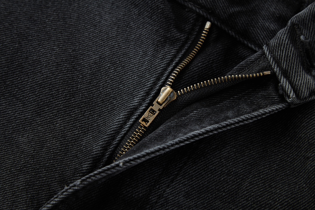 LOUIS VUITTON 路易威登 水洗灰伐木压花牛仔裤 裤子 长裤 C0 1AFADD