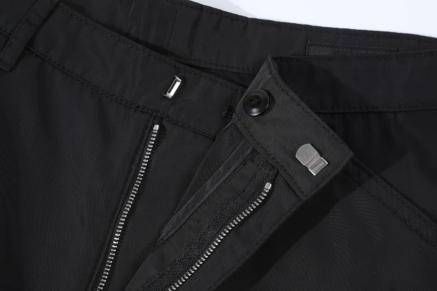 PRADA 普拉达 金属徽标工装裤 休闲裤 裤子 长裤 黑色 B0