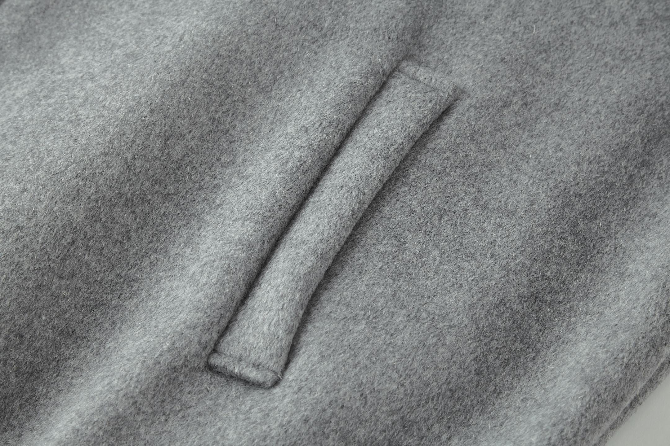 MIU MIU 缪缪 羊绒贴布拉链翻领卫衣 夹克 外套 长袖 灰色 B0 ML1304-15Q8-F0031-S-OOO