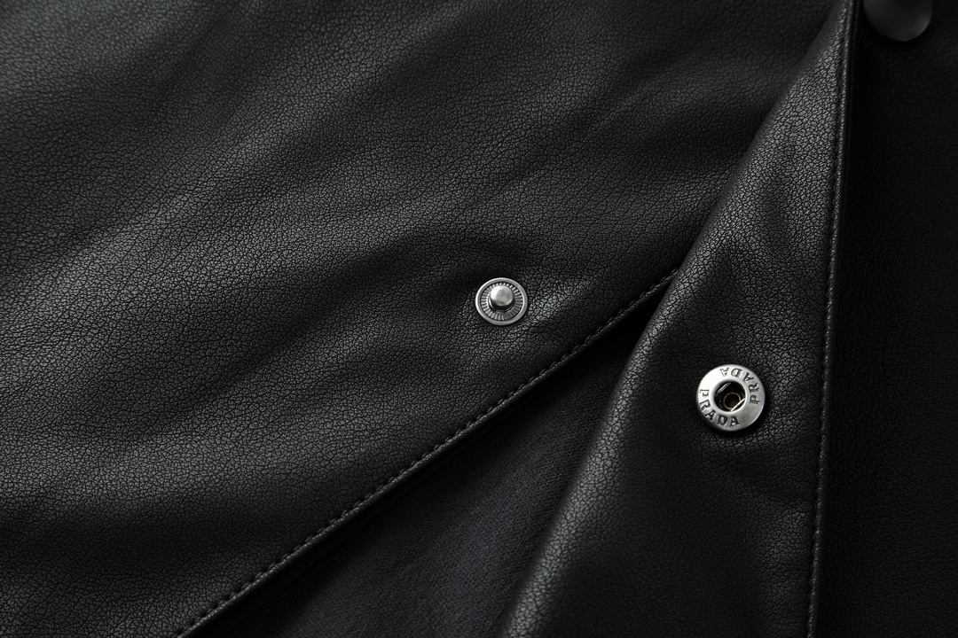 PRADA 普拉达 三角标 小羊皮衬衫 皮衣 外套 长袖 黑色 C0 UPC199-1WDV-F0002-S-231