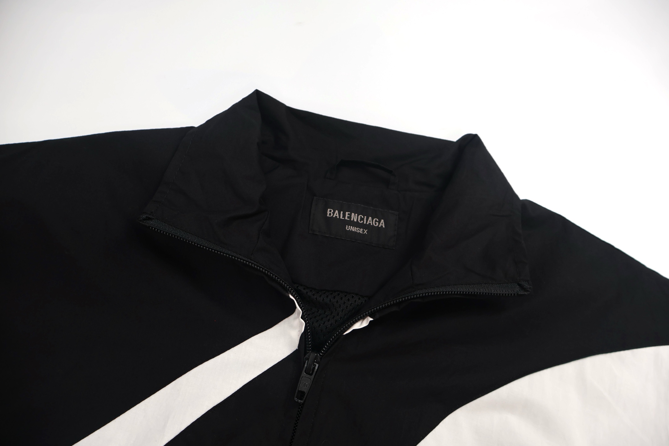 Balenciaga 巴黎世家 大圆环拉链立领冲锋衣 夹克 外套 长袖 秋冬 黑色 B5 839092TSM021000