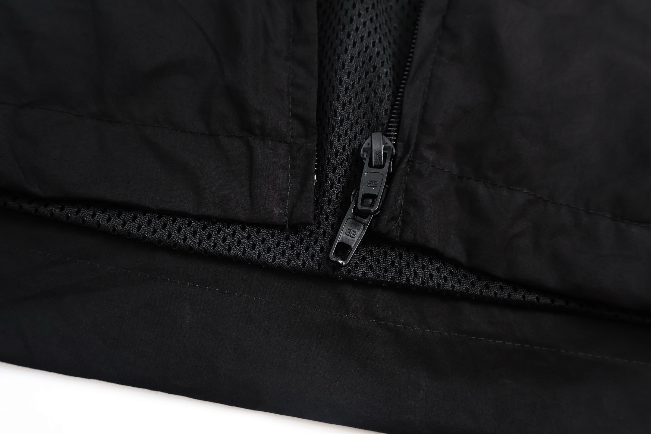 Balenciaga 巴黎世家 大圆环拉链立领冲锋衣 夹克 外套 长袖 秋冬 黑色 B5 839092TSM021000