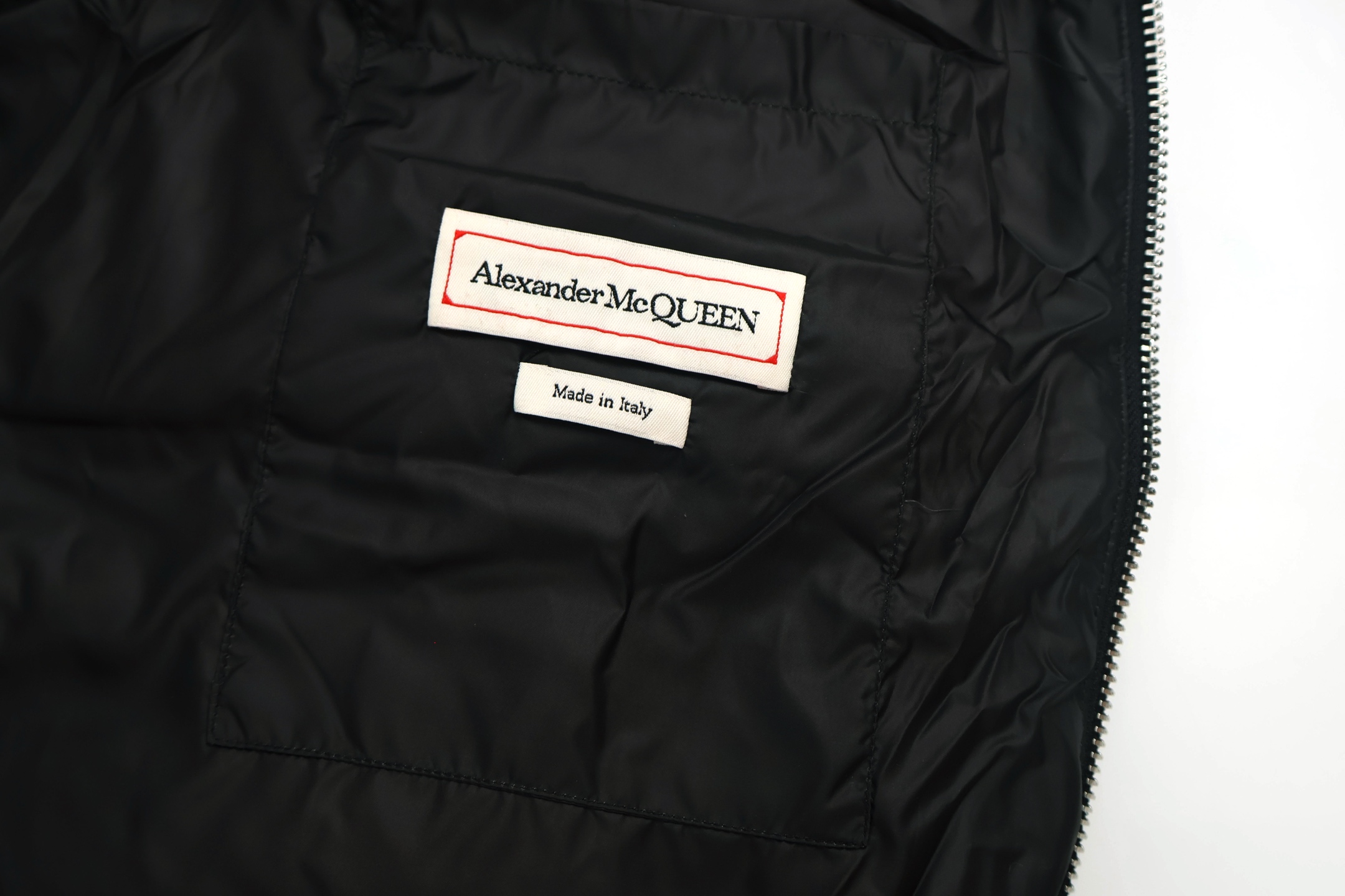 Alexander McQueen 亚历山大麦昆立领羽绒服 外套 长袖 外套 保暖 黑色 D0 659318-QSR56-1000