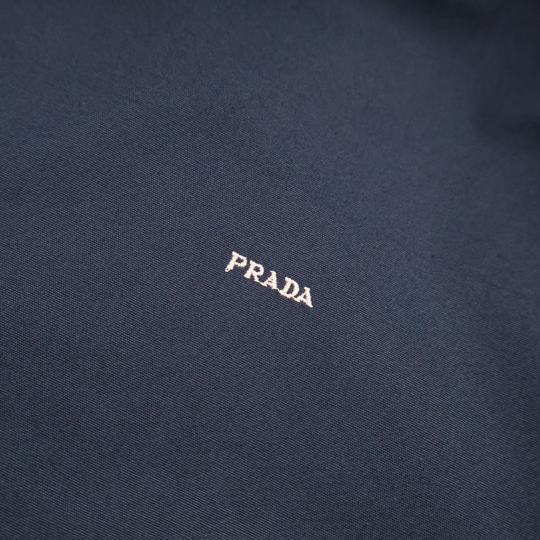 PRADA 普拉达 哈灵顿拉链翻领 夹克 外套 长袖 灰色 卡其色 深蓝色 C0 SGC885-1715-F04OR-S-OOO