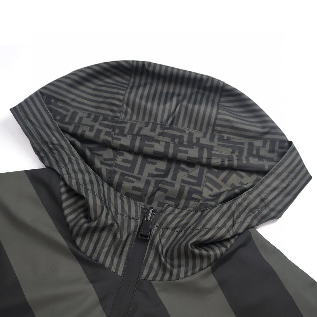 FENDI 芬迪 双面两穿冲锋衣 外套 夹克 长袖 棕色 黑灰色 B5 FAA615A79NF13IZ