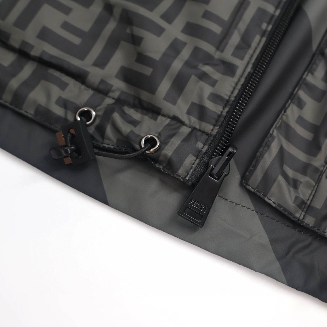 FENDI 芬迪 双面两穿冲锋衣 外套 夹克 长袖 棕色 黑灰色 B5 FAA615A79NF13IZ