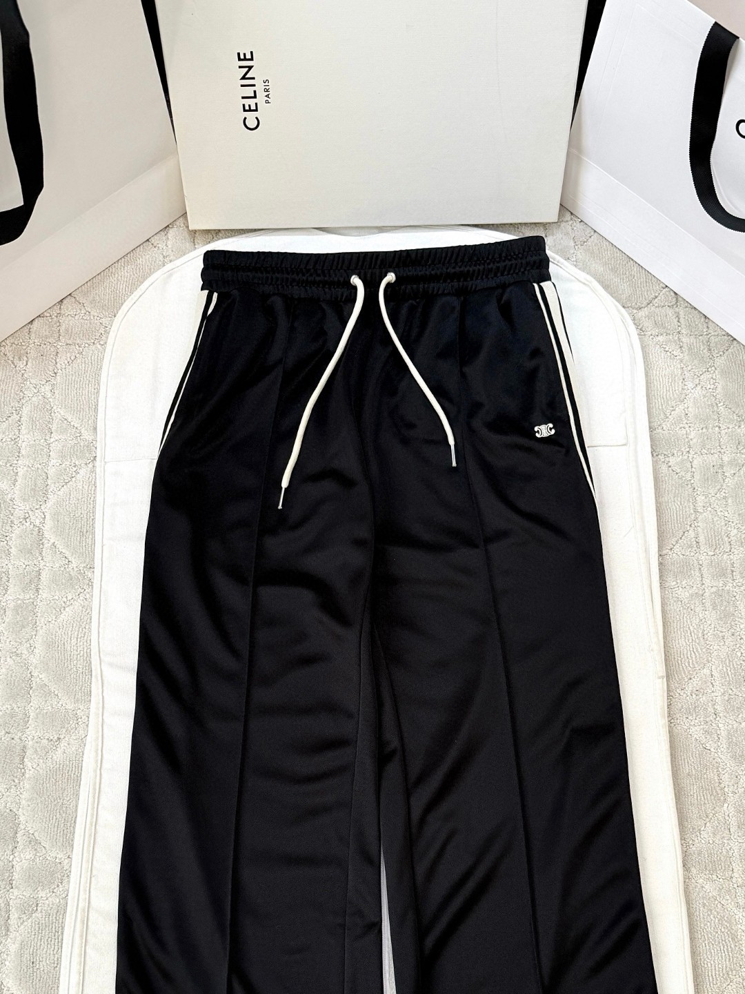 CELINE 赛琳 凯旋门刺绣长裤 休闲裤 运动裤 裤子 黑色 B0 RP06K121O38AW