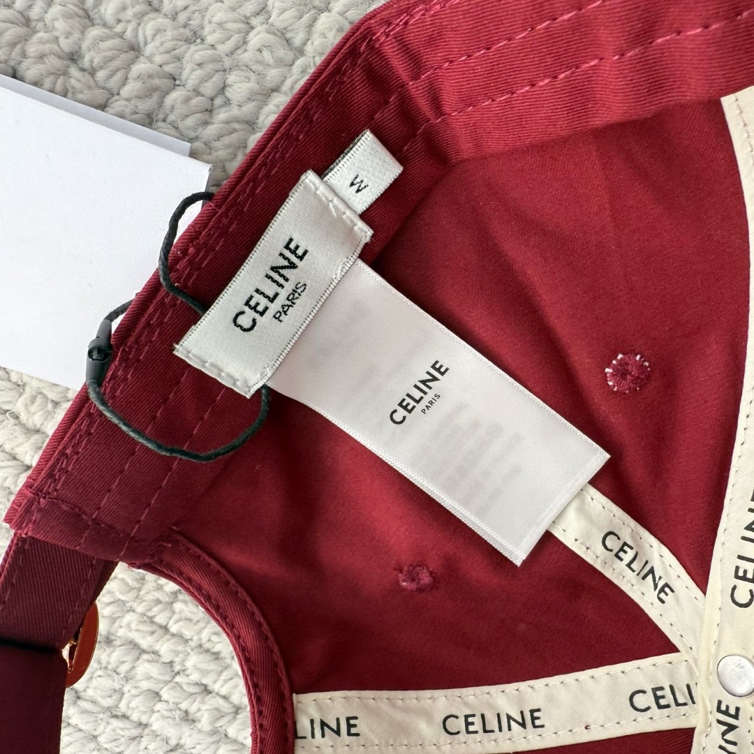CELINE 赛琳 凯旋门小标绣花棒球帽 鸭舌帽 帽子 红色 B0