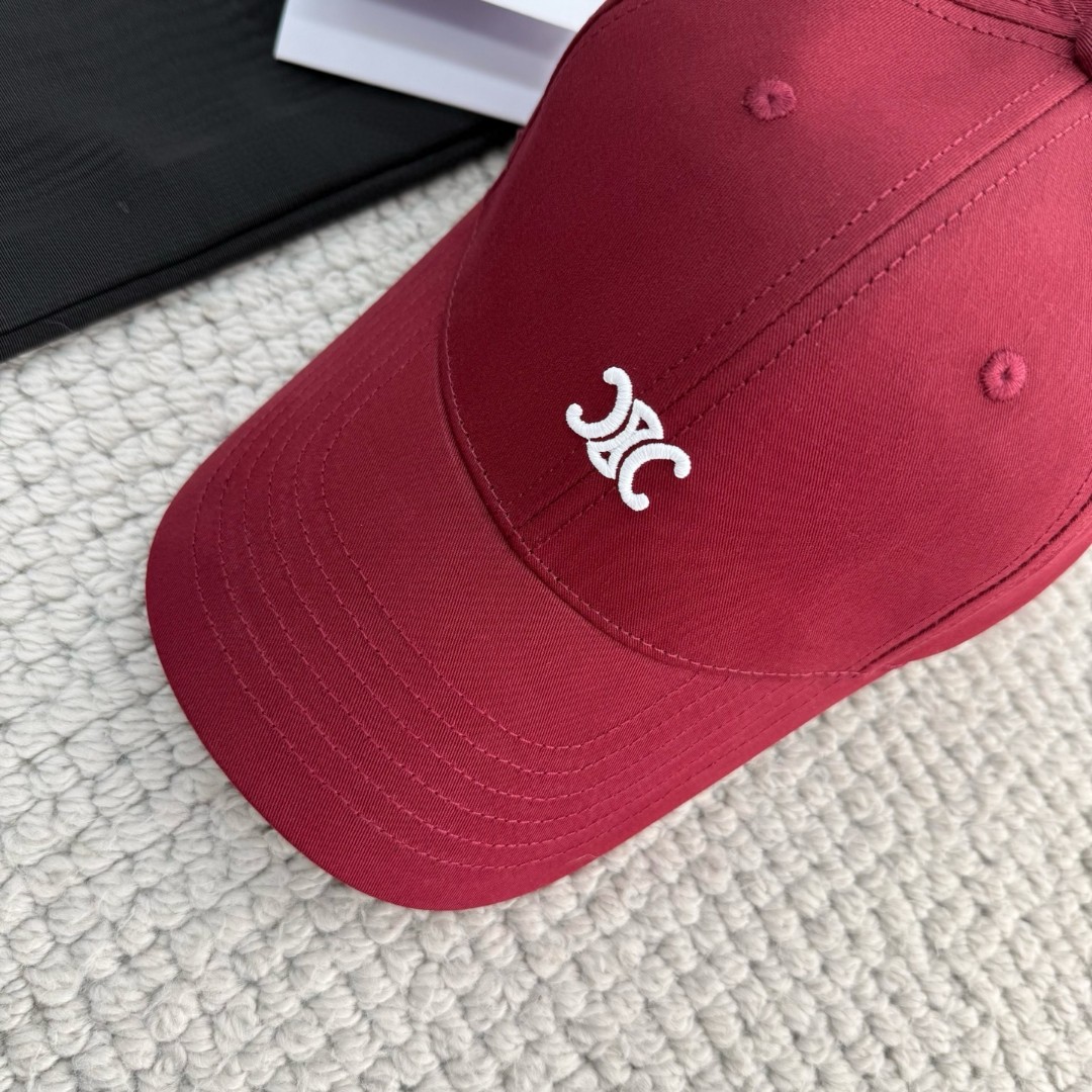 CELINE 赛琳 凯旋门小标绣花棒球帽 鸭舌帽 帽子 红色 B0