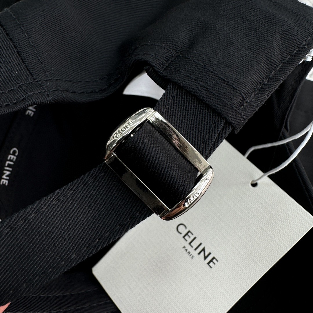 CELINE 赛琳 凯旋门小标绣花棒球帽 鸭舌帽 帽子 黑色 B0