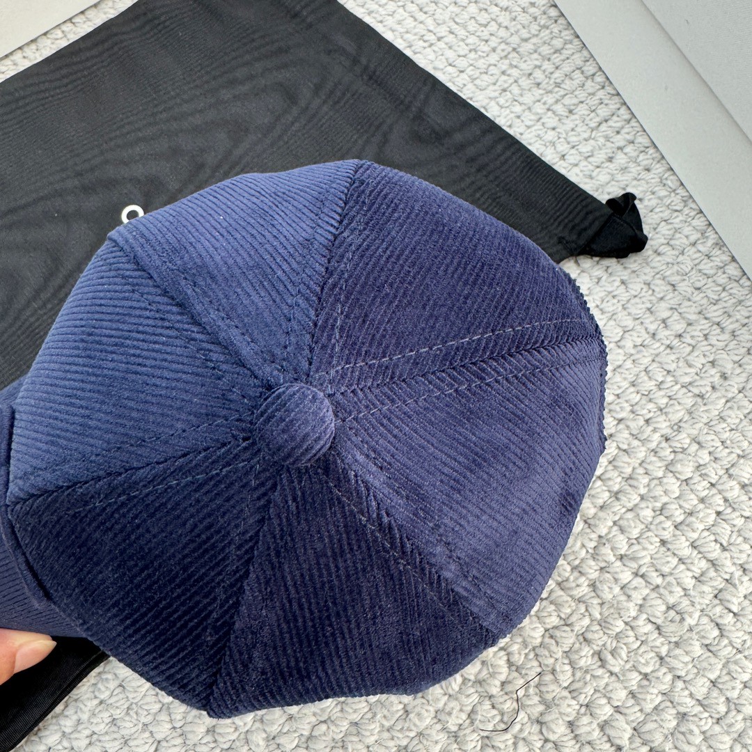 CELINE 赛琳 凯旋门绣花灯芯绒棒球帽 鸭舌帽 帽子 蓝色 B0