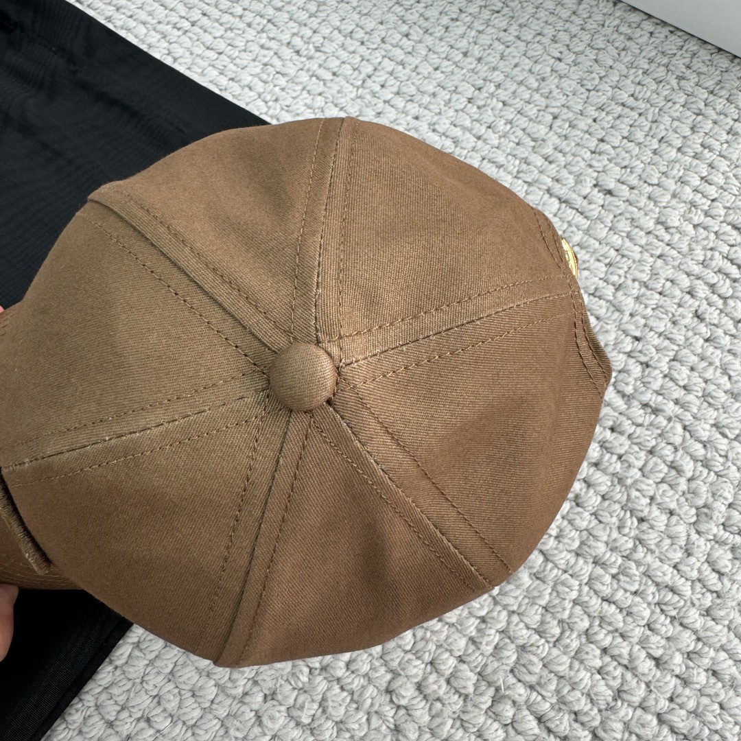 CELINE 赛琳 凯旋门绣花棒球帽 鸭舌帽 帽子 棕色 B0