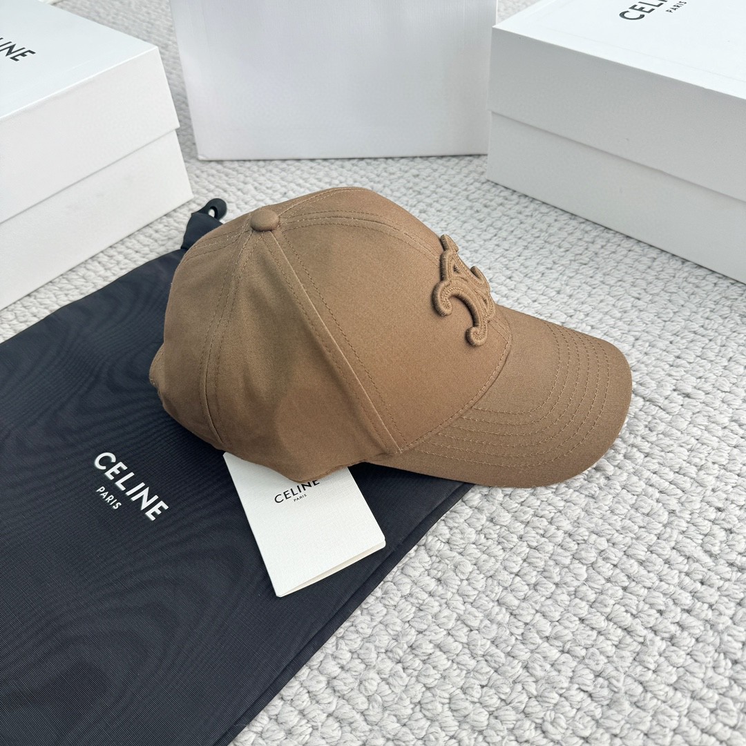 CELINE 赛琳 凯旋门绣花棒球帽 鸭舌帽 帽子 棕色 B0