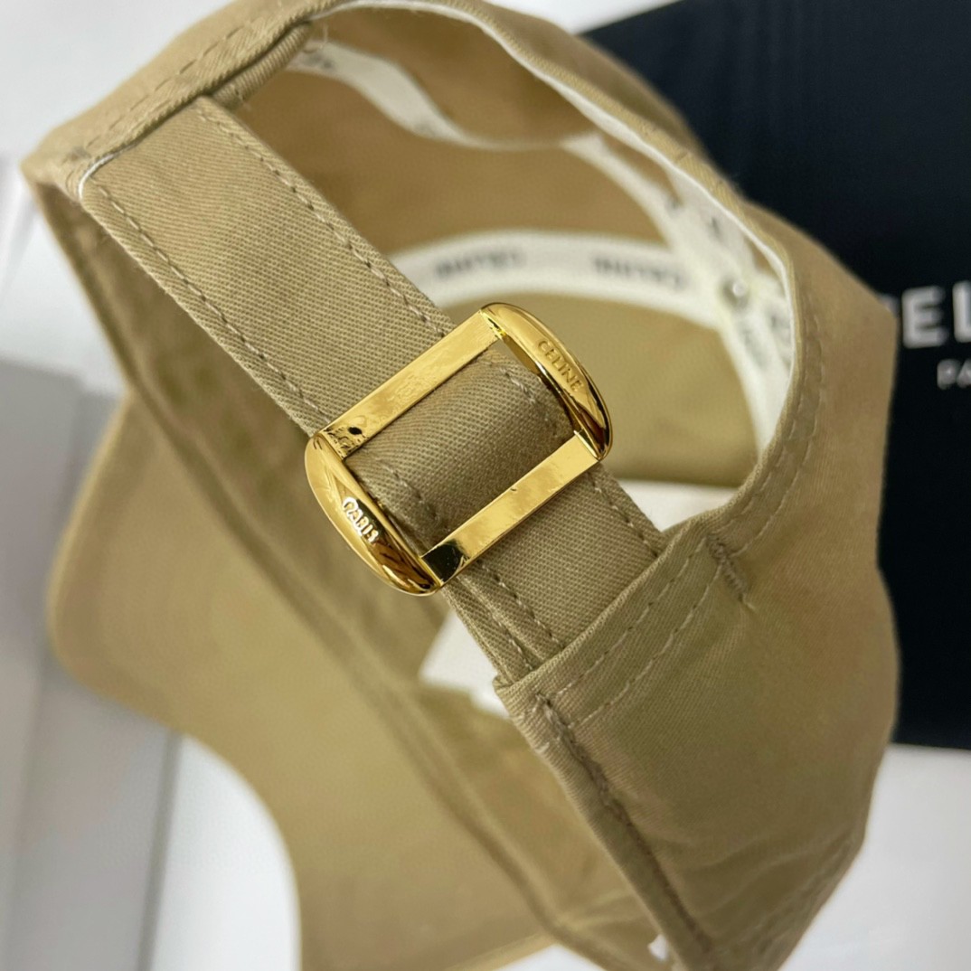 CELINE 赛琳 凯旋门绣花棒球帽 鸭舌帽 帽子 卡其色 B0