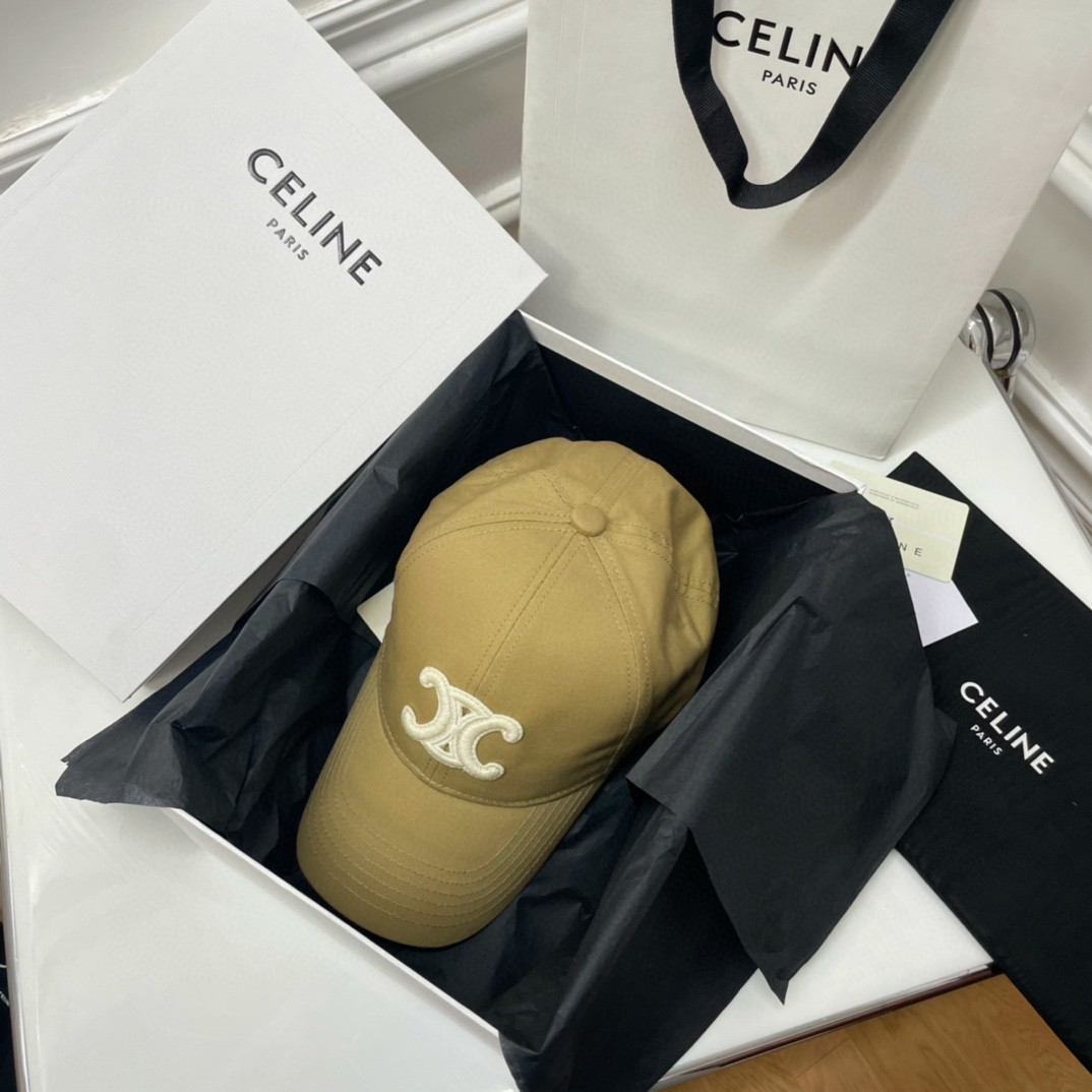 CELINE 赛琳 凯旋门绣花棒球帽 鸭舌帽 帽子 卡其色 B0