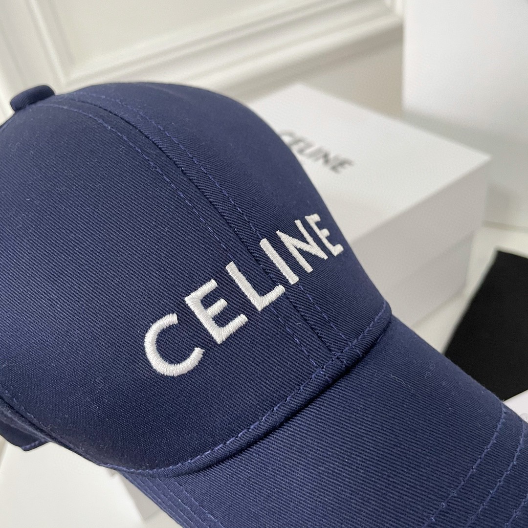 CELINE 赛琳 经典logo字母刺绣棒球帽 鸭舌帽 帽子 蓝色 B0